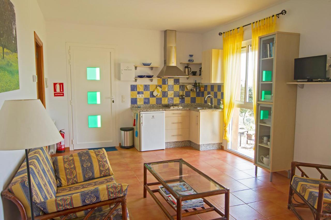 Finca el Rabilargo Arroyomolinos de Montánchez Habitación foto